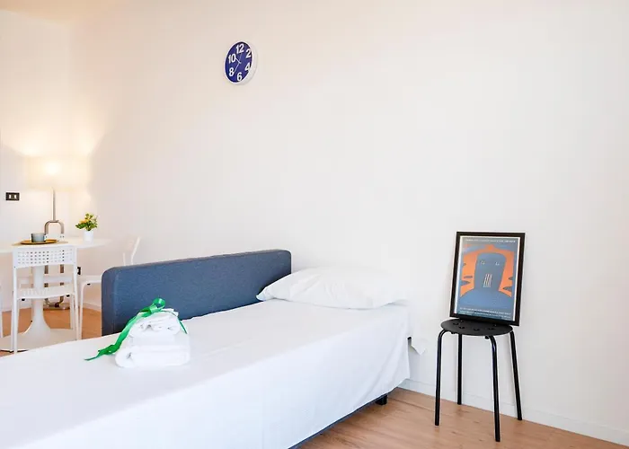 Apartamento Guesthost - & Elegant Loft - With Balcony *