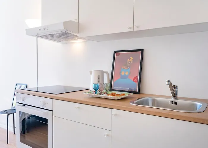 Guesthost - & Elegant Loft - With Balcony Apartamento