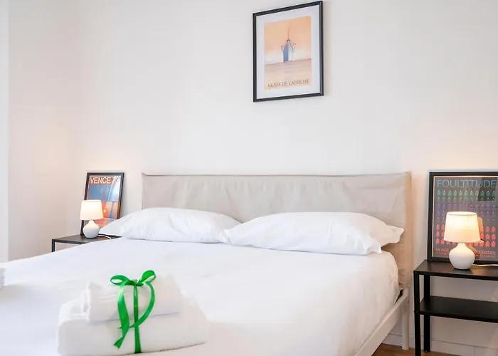 Apartment Guesthost - & Elegant Loft - With Balcony *