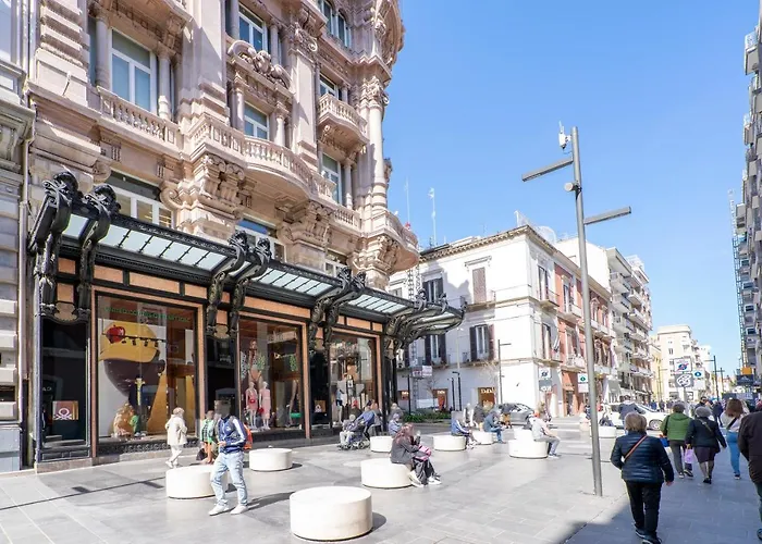 Guesthost - & Elegant Loft - With Balcony バーリ